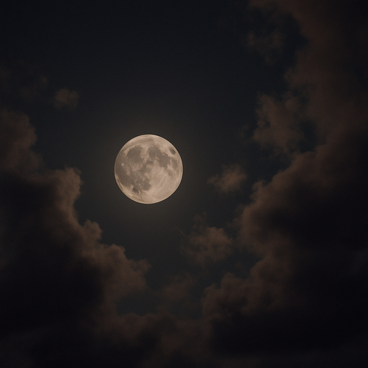 Under the spell of these last moons