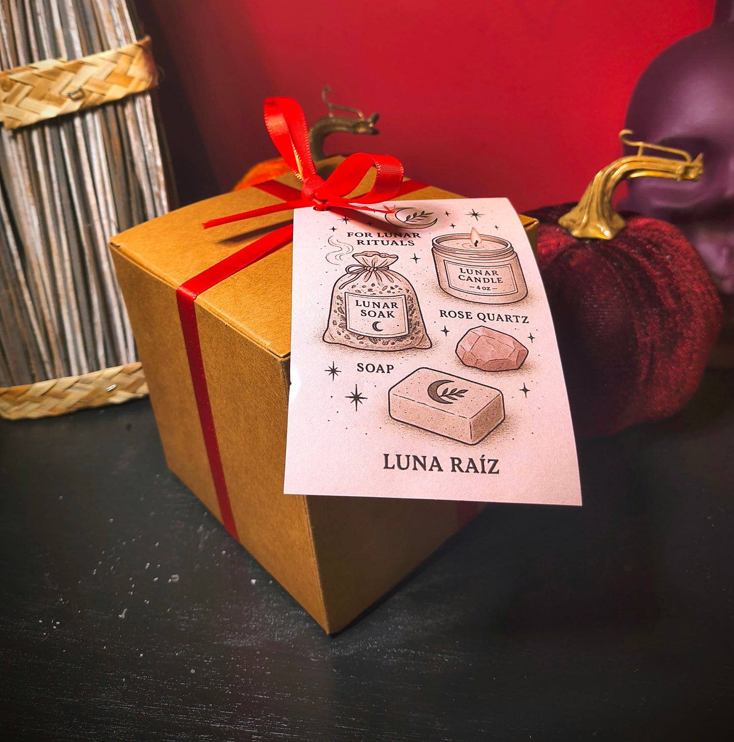 Lunar gift box