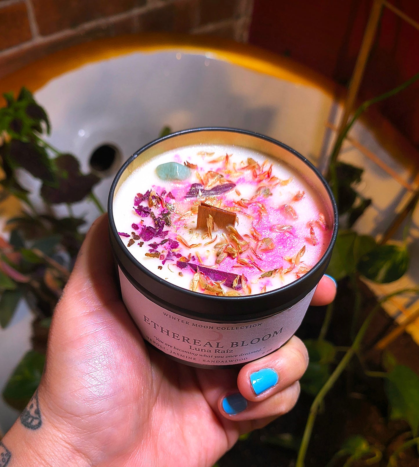Luna candle ethereal bloom
